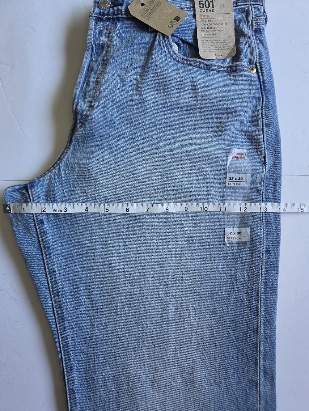 501 32x30 Curve Light Blue Denim Jeans - Picture 4 of 10
